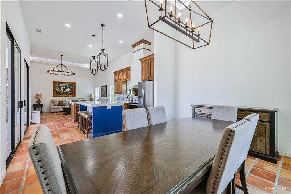 1810 Estrella Street, Roma, Texas image 3
