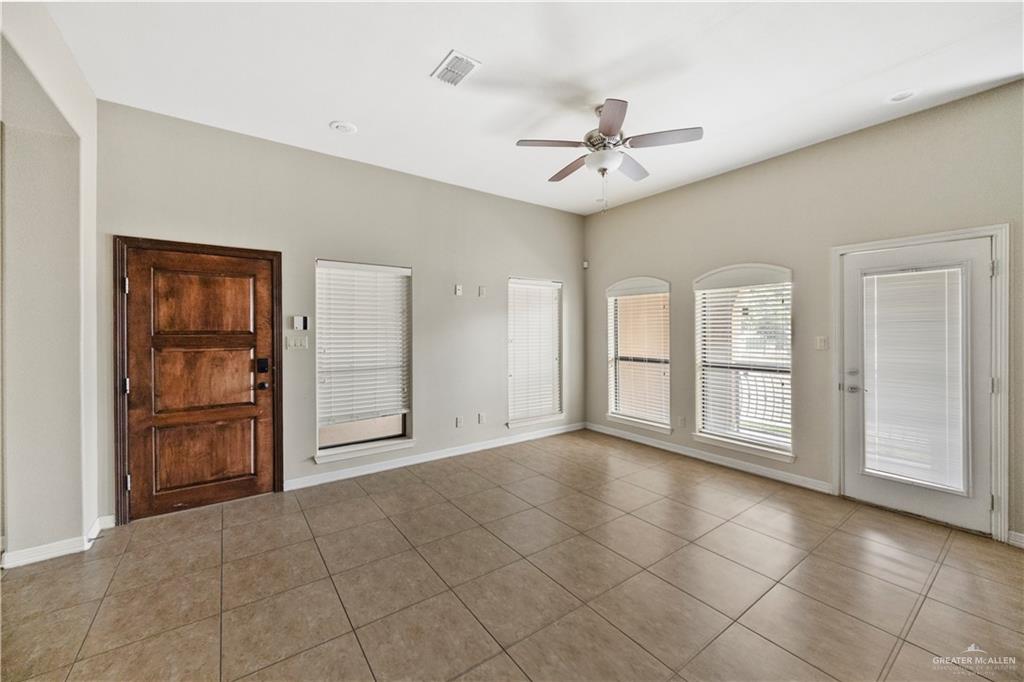 2715 Mimosa Street #6, Mission, Texas image 3