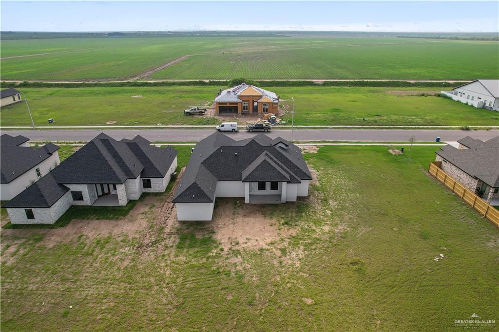 136 Finch Lane, Los Fresnos, Texas image 9