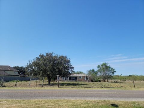 A home in Palmhurst