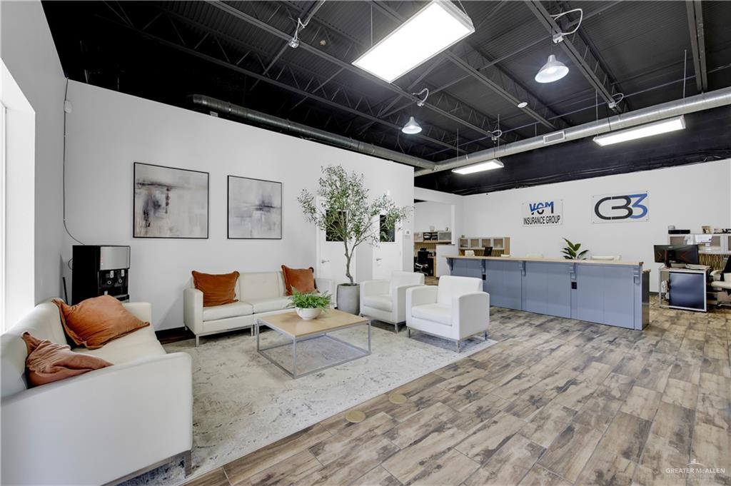 506 W University Drive