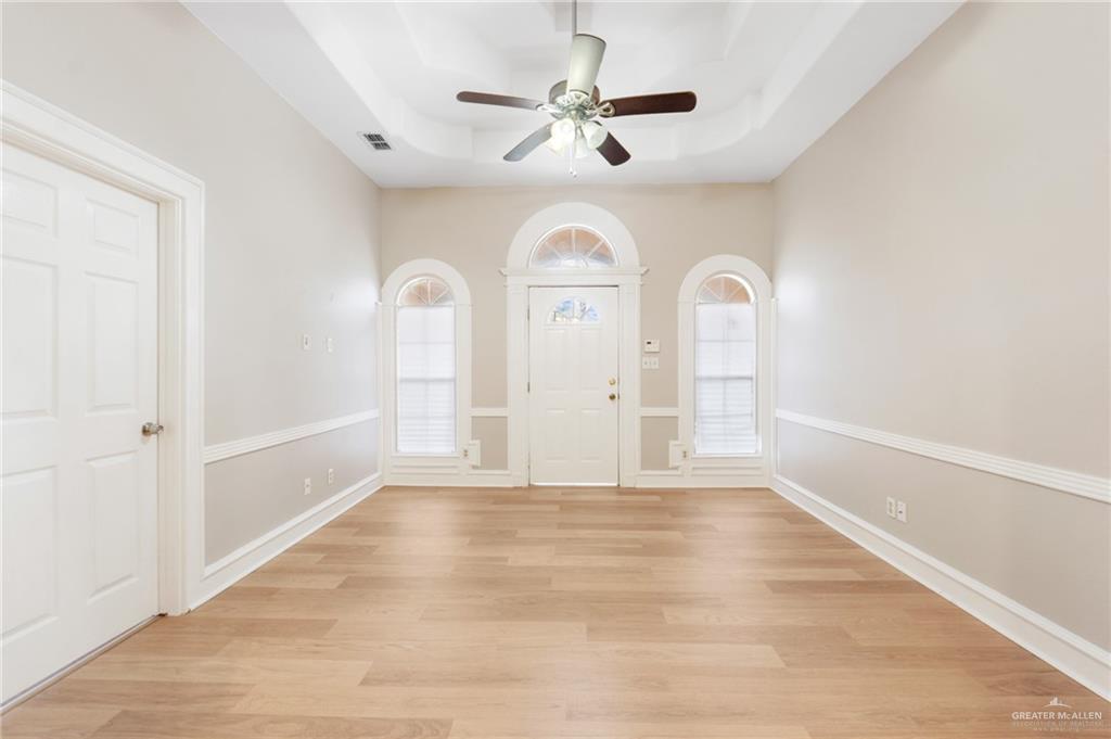 1919 Loma Vista Drive