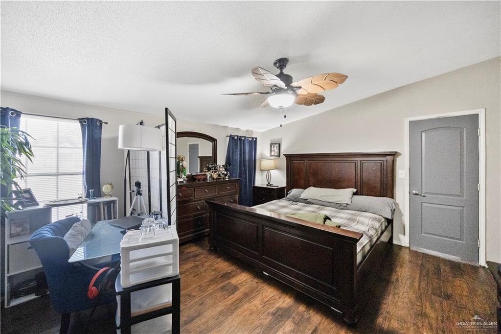 1616 Oak Lane, Weslaco, Texas image 13