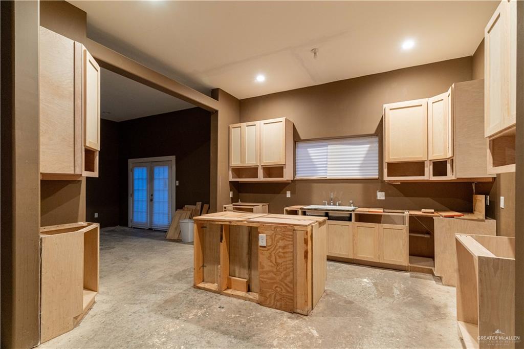 1100 W 11th Street, San Juan, Texas image 6