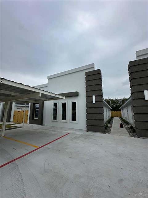Multifamily For Sale - 1317 Valle Vista Street<br/> Alamo, TX 78516