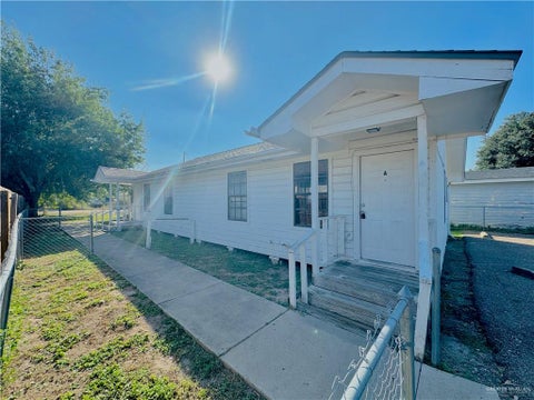 Apartment For Rent - 126 E 2nd Street #B<br/> San Juan, TX 78589