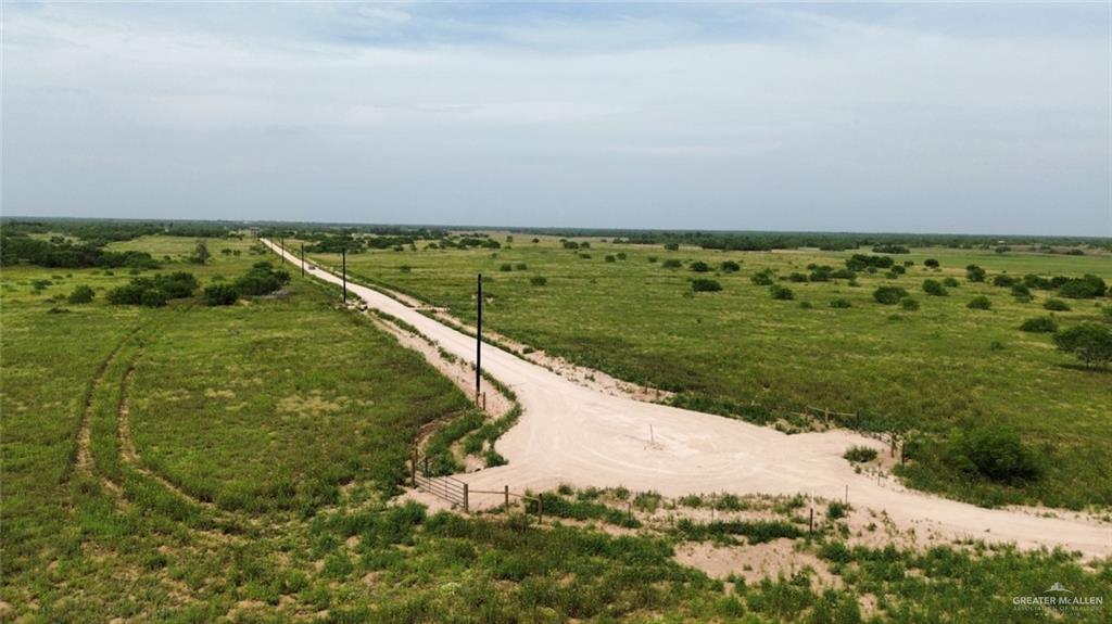 184 Las Primas Lane, Encino, Texas image 2