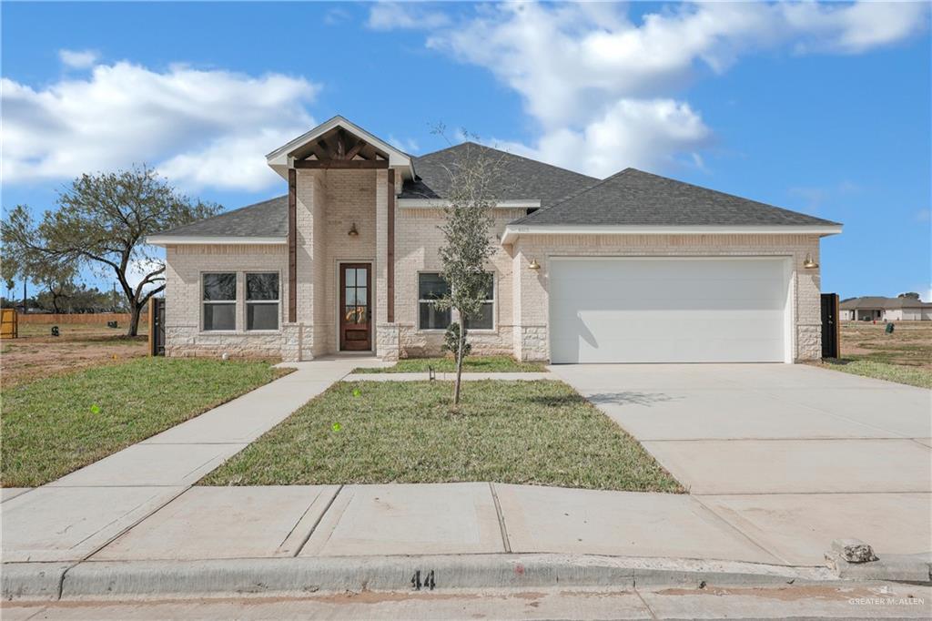 8015 N 48th Lane, McAllen, Texas image 2