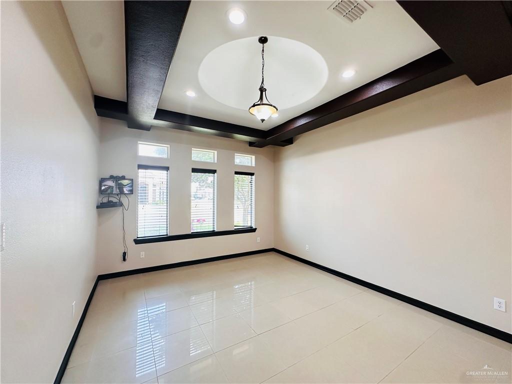 3106 Salvador Avenue, Edinburg, Texas image 4