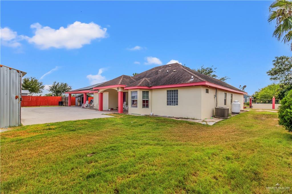 17326 Sabal Palm Drive, Penitas, Texas image 2