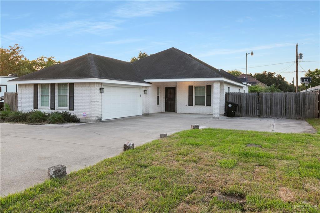 302 W Sugarcane Drive, Weslaco, Texas image 17