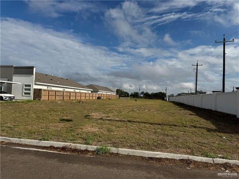 Vacant Land For Sale - 111 W Campeche Street<br/> Alton, TX 78542