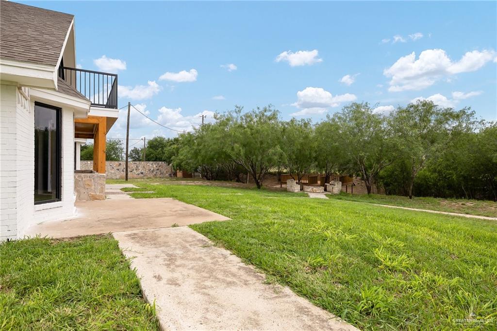 12304 Lakeview Drive, Edinburg, Texas image 38