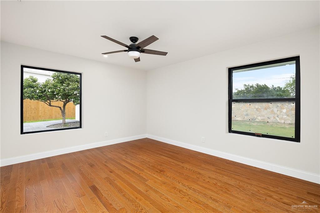 12304 Lakeview Drive, Edinburg, Texas image 23