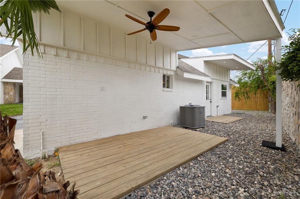 12304 Lakeview Drive, Edinburg, Texas image 36