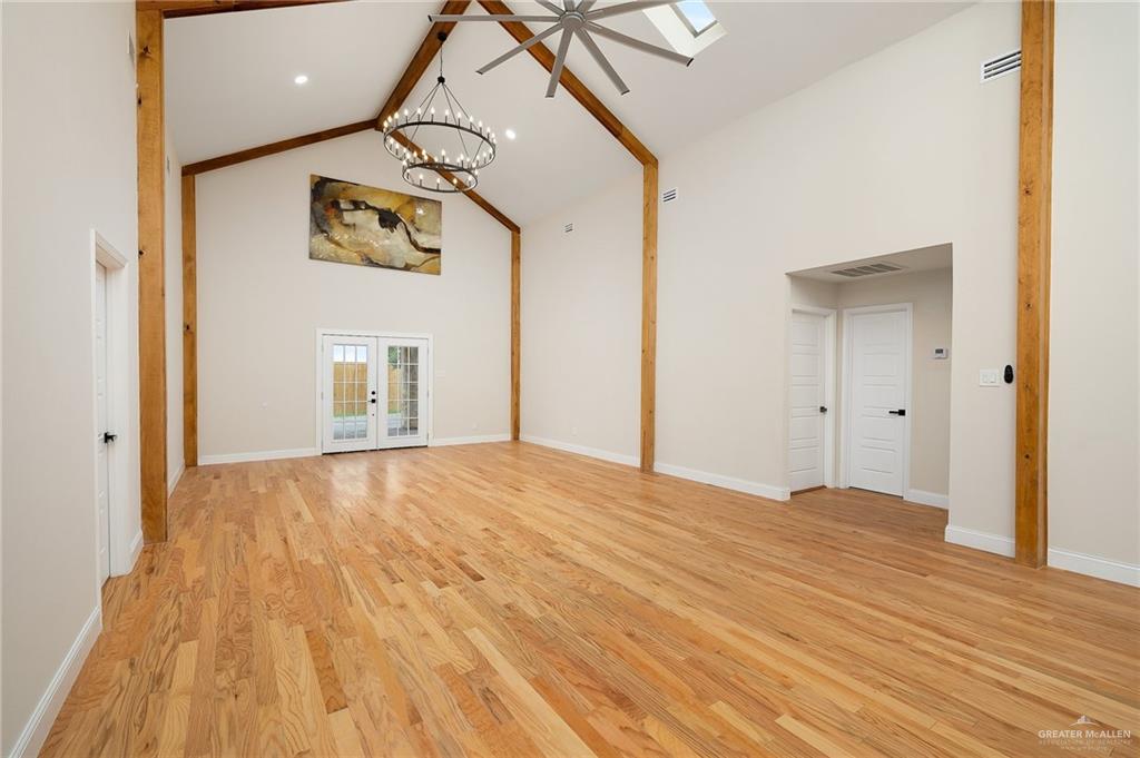 12304 Lakeview Drive, Edinburg, Texas image 6