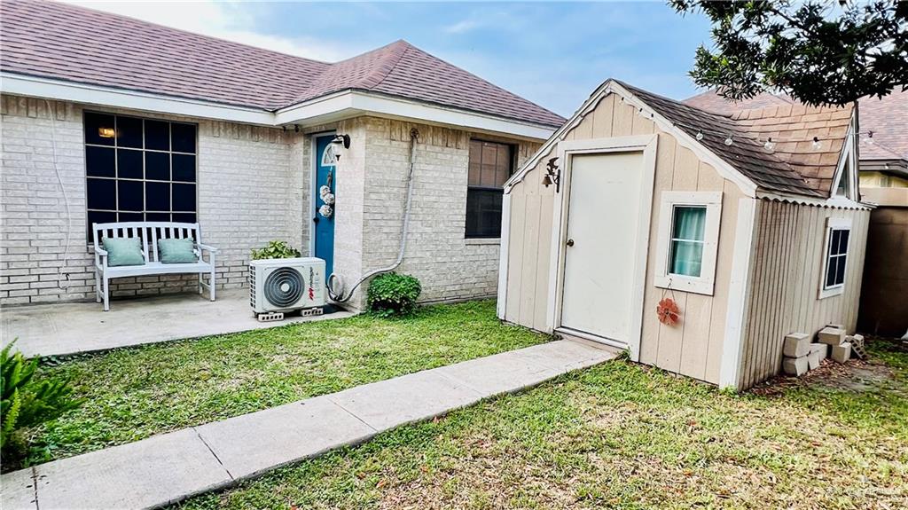 6916 Avenida Del Paseo Street, Mission, Texas image 14