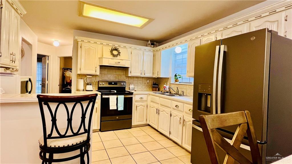 6916 Avenida Del Paseo Street, Mission, Texas image 6