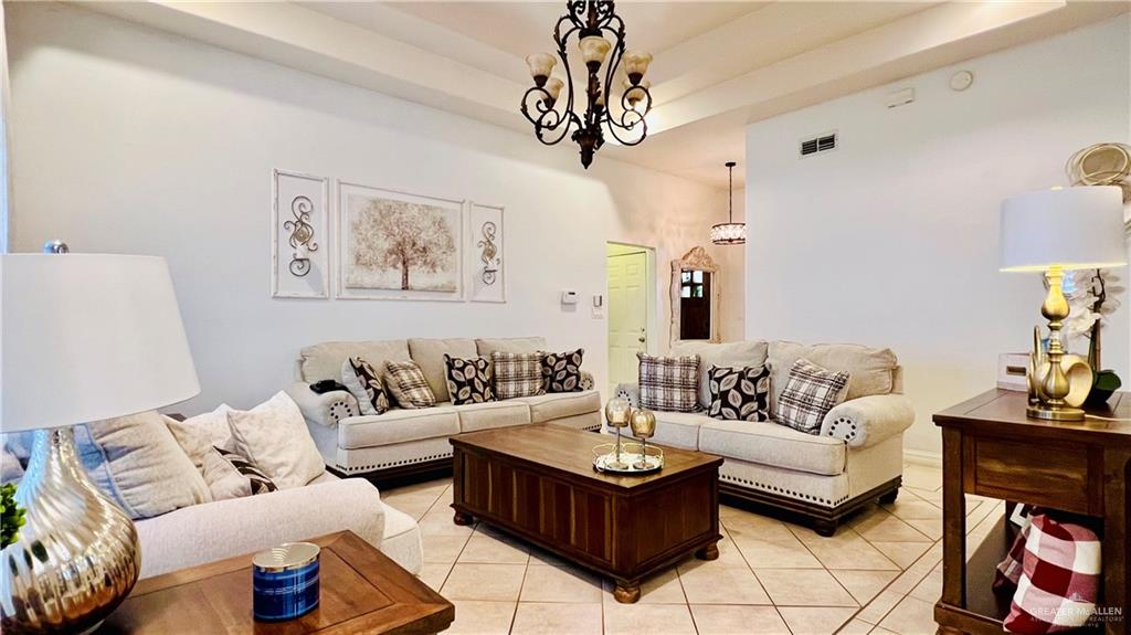 6916 Avenida Del Paseo Street, Mission, Texas image 5