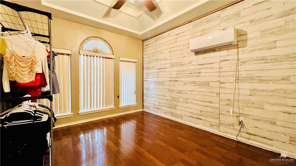 6916 Avenida Del Paseo Street, Mission, Texas image 10