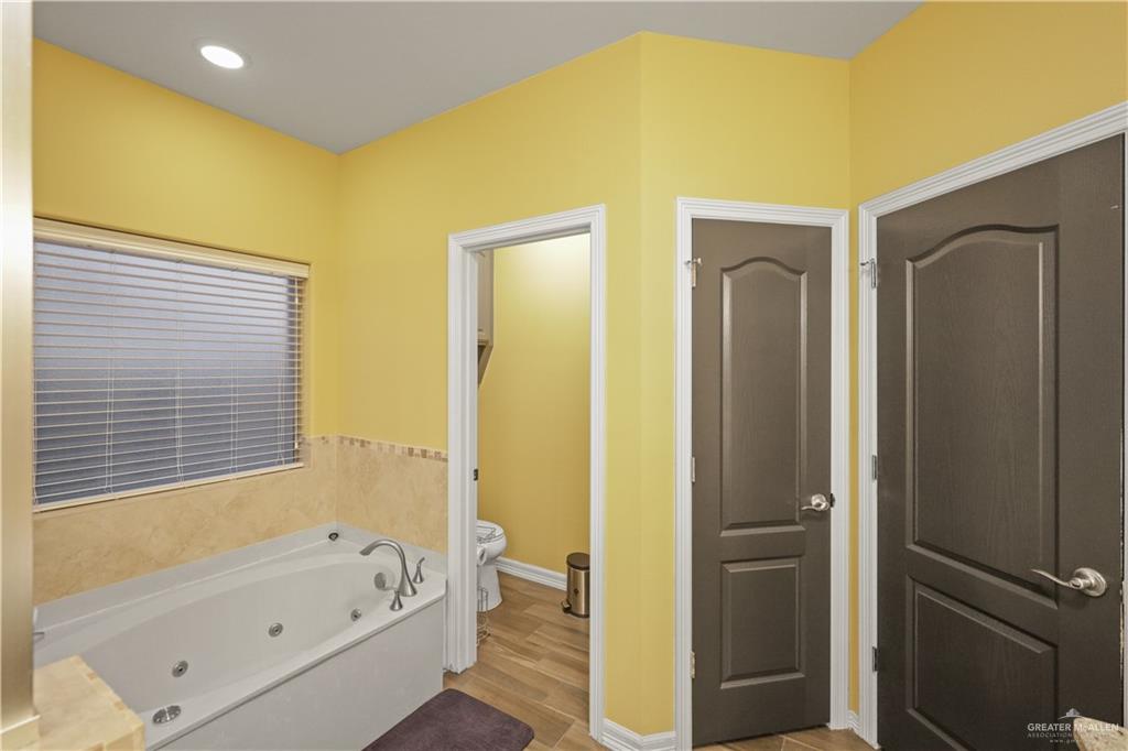 900 E 13th 1/2 Street, San Juan, Texas image 13