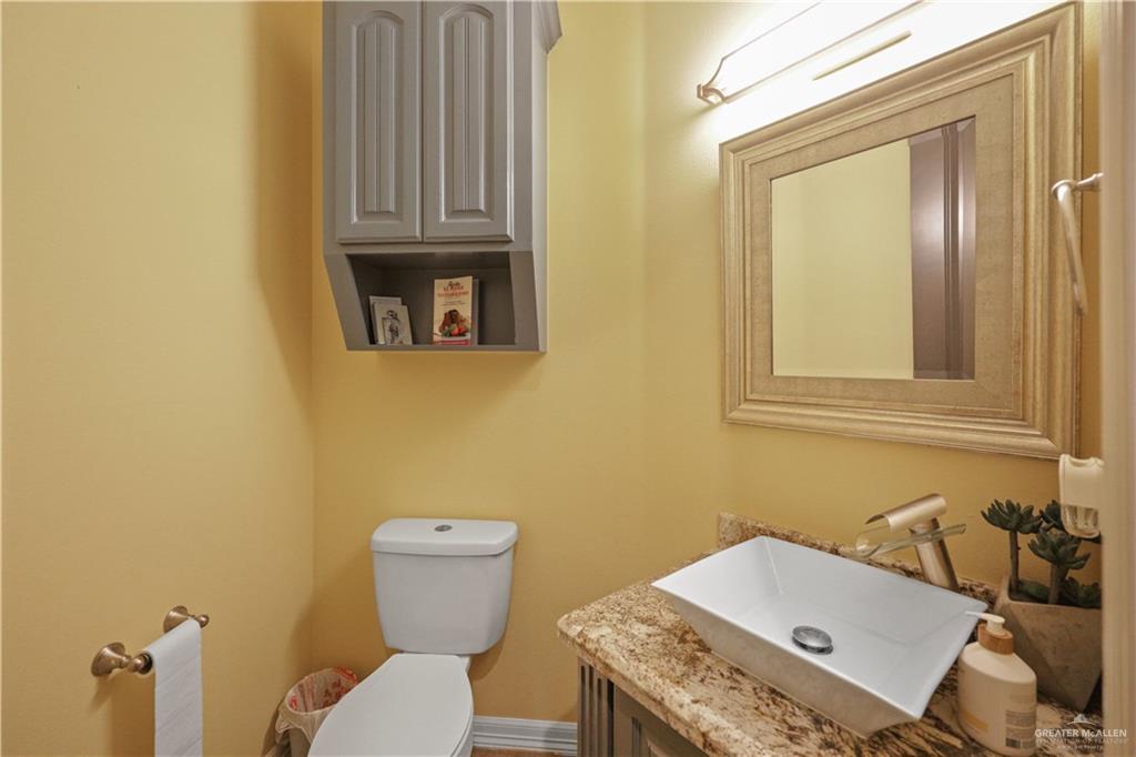 900 E 13th 1/2 Street, San Juan, Texas image 16