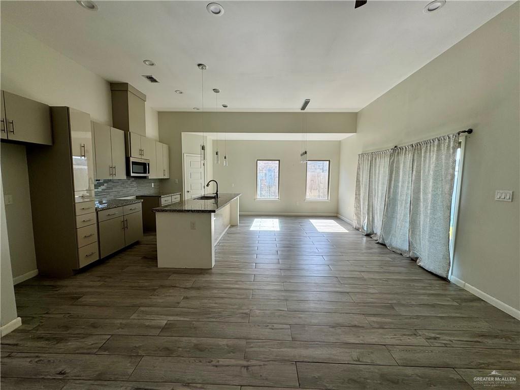 8706 Pink Flamingo Street, Harlingen, Texas image 5