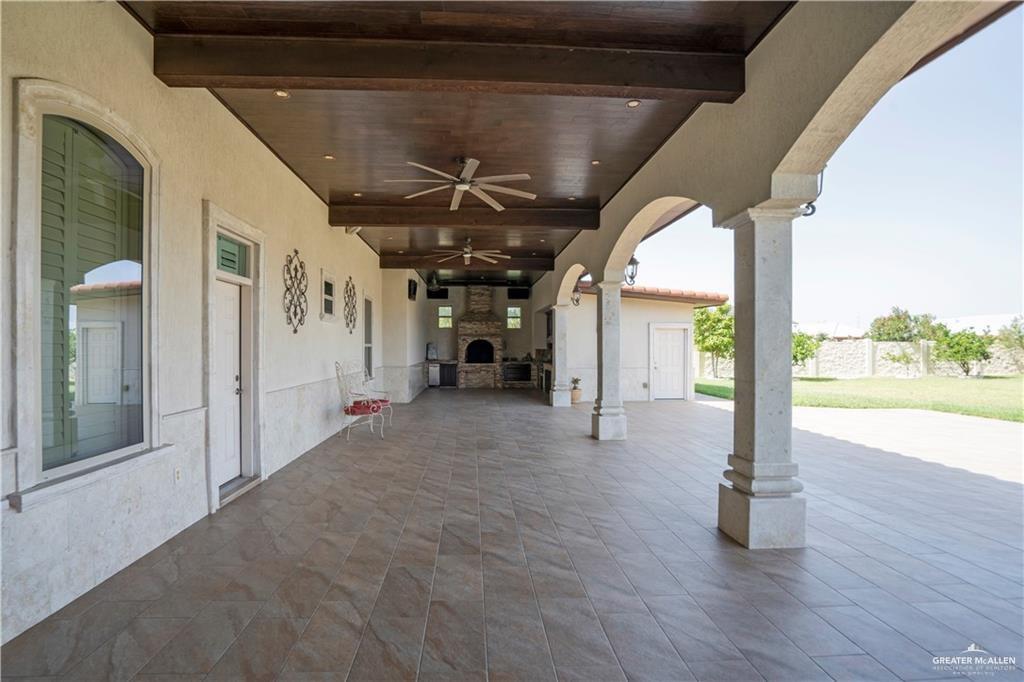 4102 Palmetto Palm Drive, Palmhurst, Texas image 42