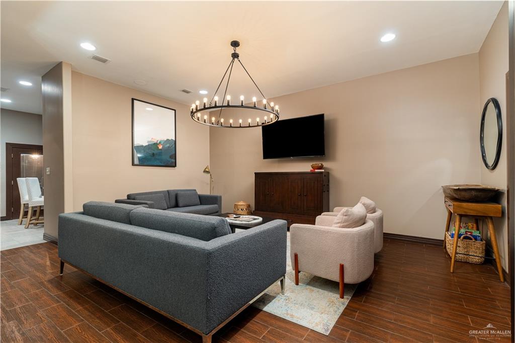 3105 S Casa Linda Street, McAllen, Texas image 6