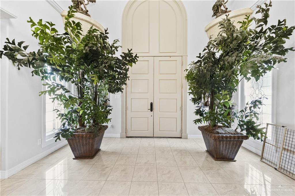 Mission, Texas, 78573, United States, 5 Bedrooms Bedrooms, ,6 BathroomsBathrooms,Residential,Active,1942394