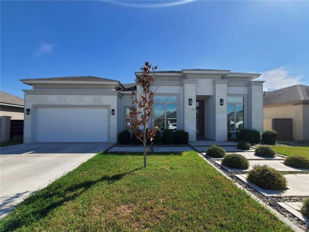 213 N 16th Street, Hidalgo, Texas image 2