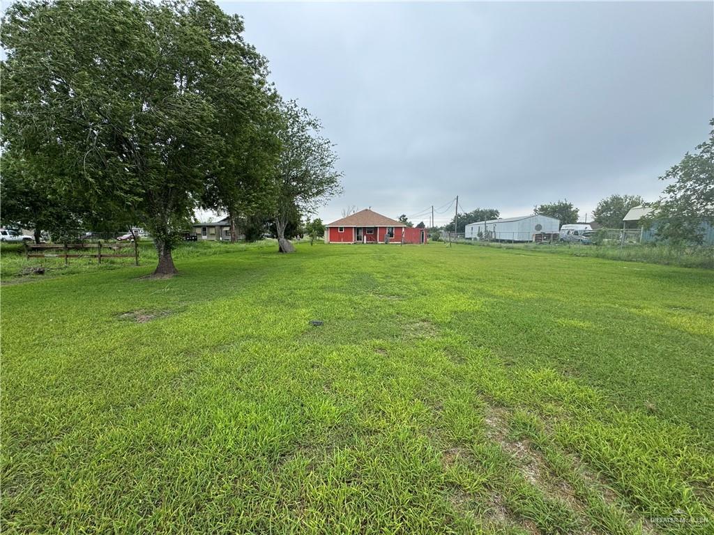 1726 Beech Avenue, Mercedes, Texas image 4