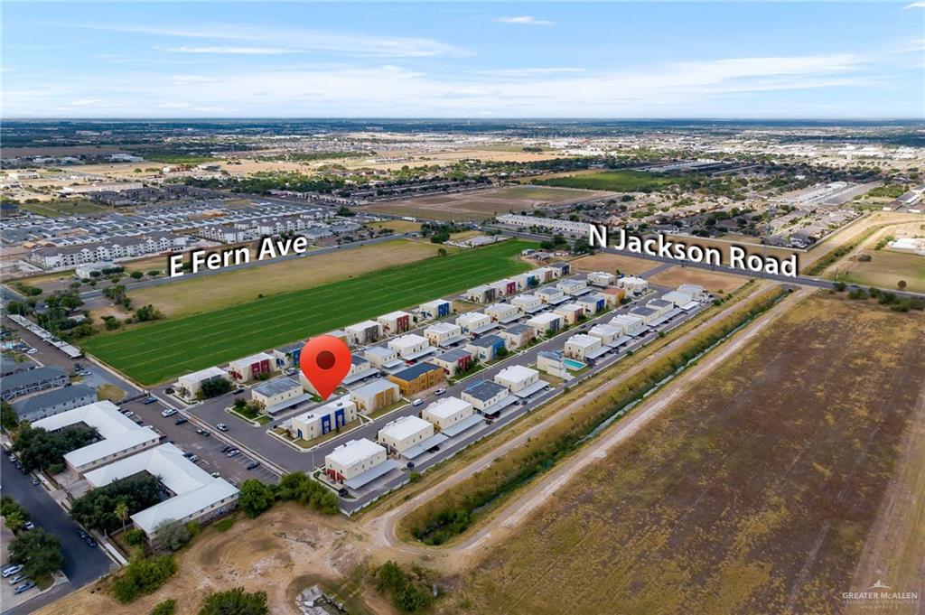 1201 E Camellia Avenue