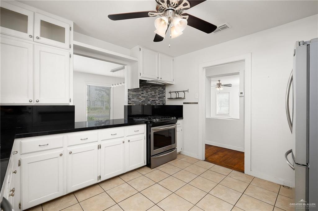 1021 Laurel Avenue, McAllen, Texas image 7