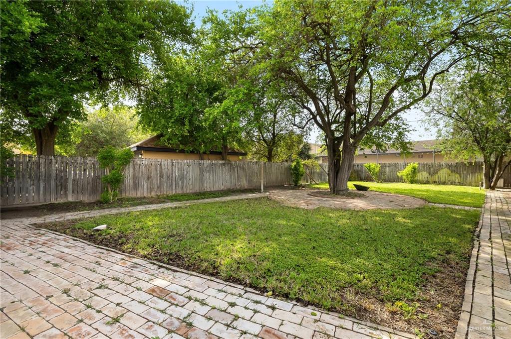 1021 Laurel Avenue, McAllen, Texas image 19