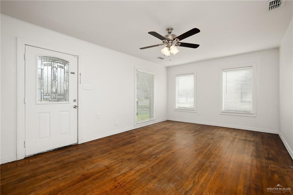 1021 Laurel Avenue, McAllen, Texas image 4