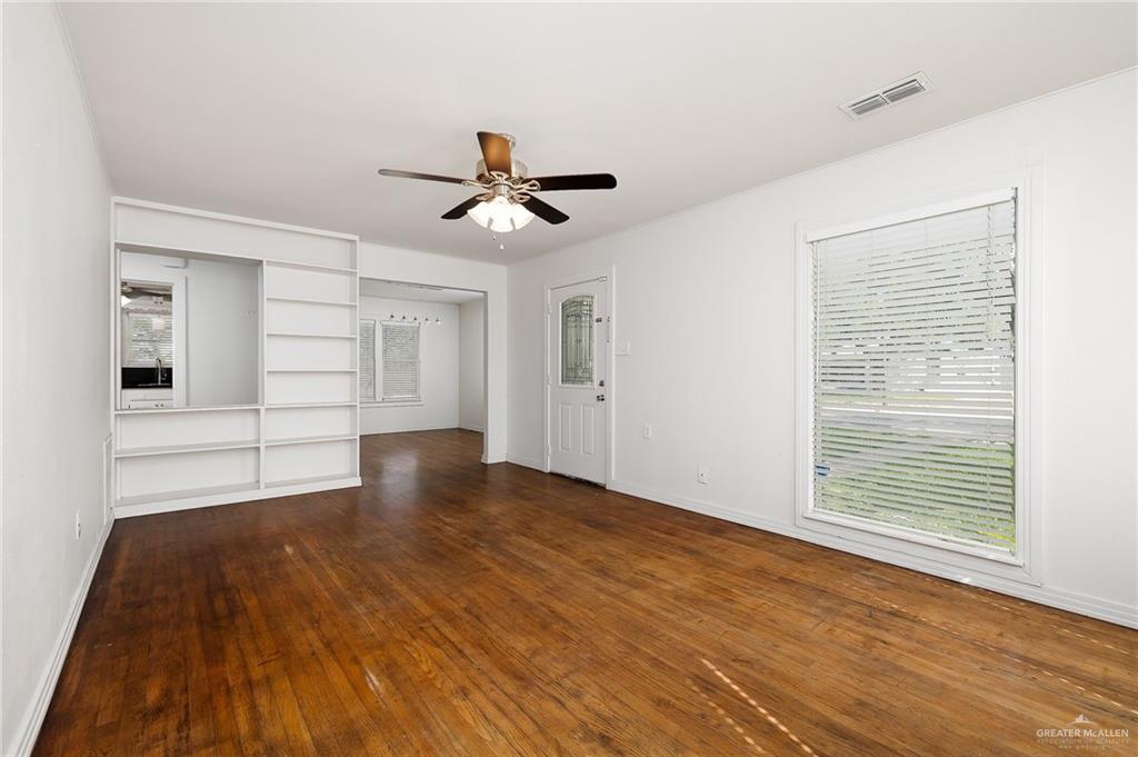 1021 Laurel Avenue, McAllen, Texas image 5