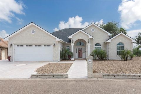 Photo of 2001 Fairway Court, Mission, TX 78572 (MLS # 502730)