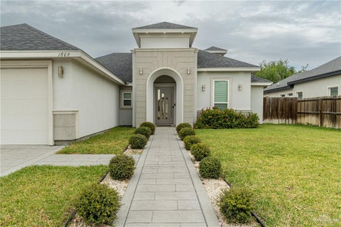 Homes For Sale - 1809 Red River Avenue<br/> Edinburg, TX 78539