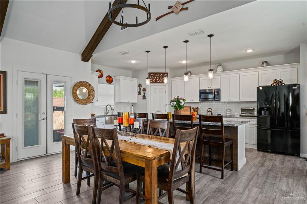 35206 Longhorn Drive, Linn, Texas image 2