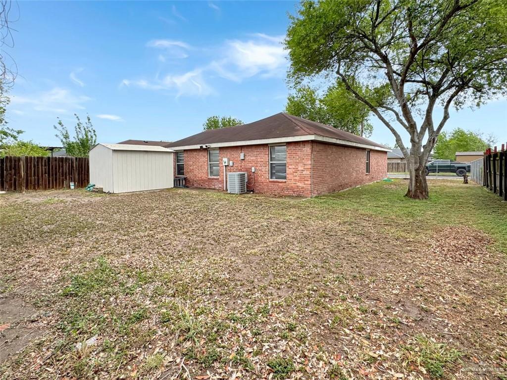 1815 Las Brisas Drive, Weslaco, Texas image 10