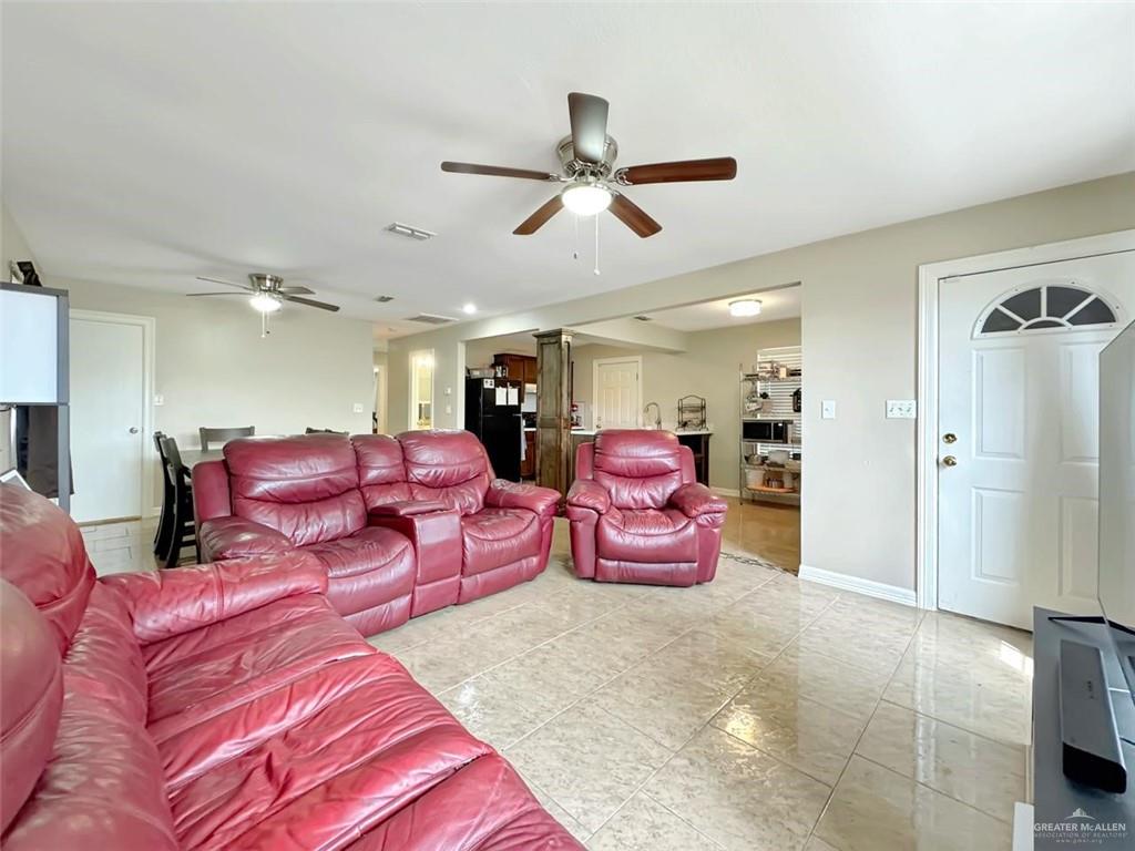 1815 Las Brisas Drive, Weslaco, Texas image 2
