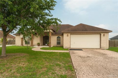 Photo of 181 Village East Drive, Los Fresnos, TX 78566 (MLS # 502376)