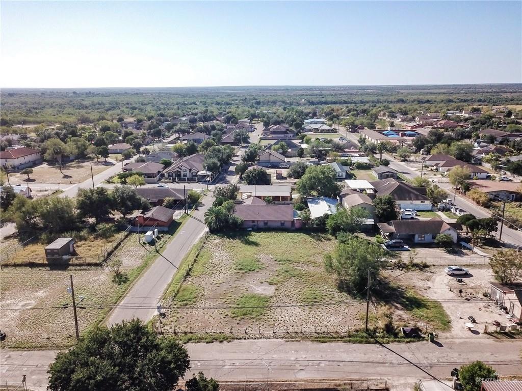 Saenz Avenue, Roma, Texas image 5