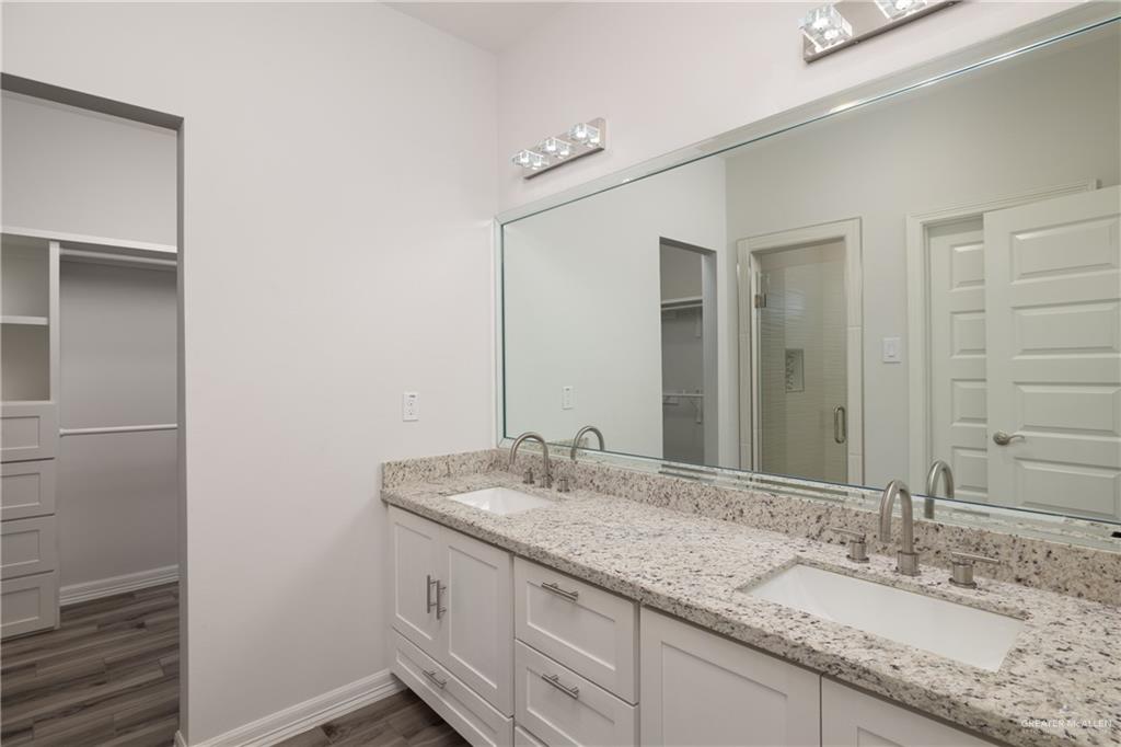3705 S Peak Road, Edinburg, Texas image 11