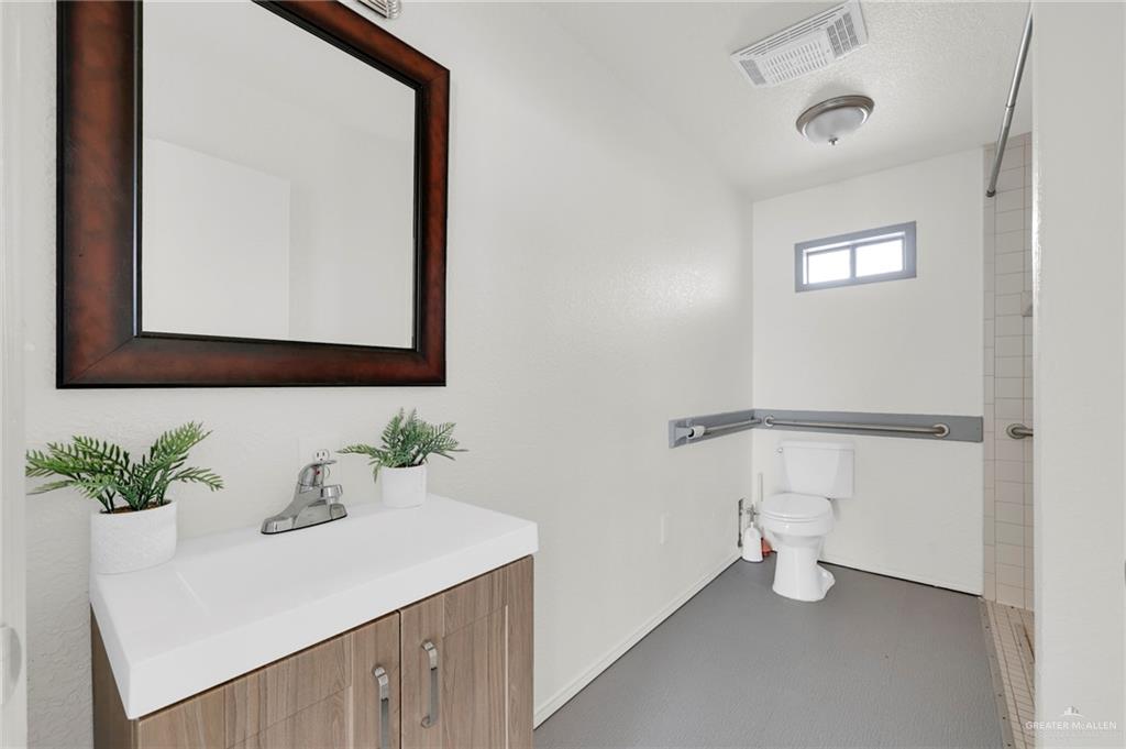 199 Redwood Road, Rio Grande City, Texas image 11