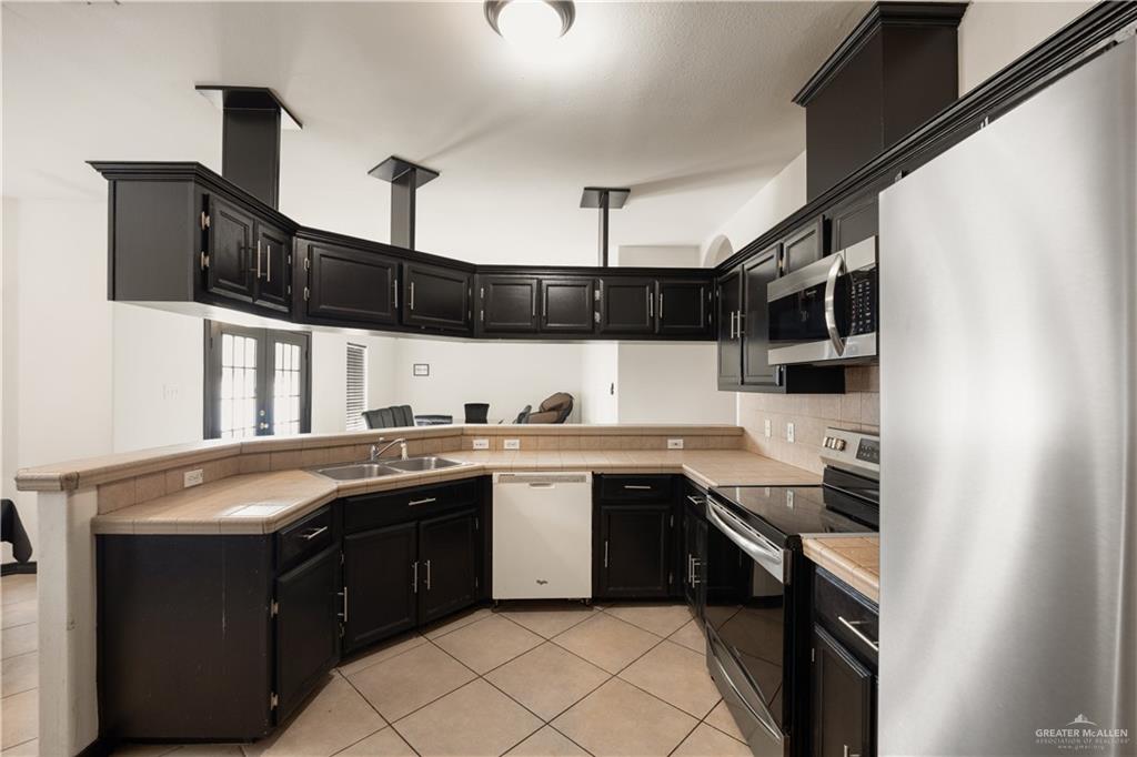 2401 Wisteria Avenue, McAllen, Texas image 8