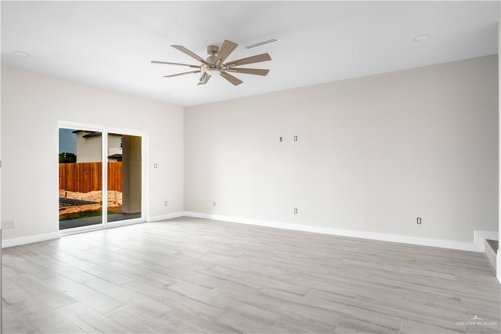 2609 E Solar Drive, Mission, Texas image 9