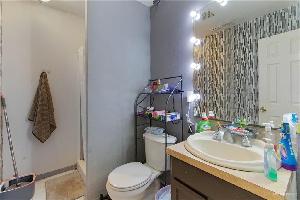 5518 Lakota Drive, Edinburg, Texas image 10