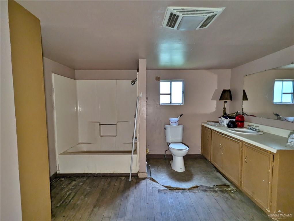 207 N Republic Street, Weslaco, Texas image 9